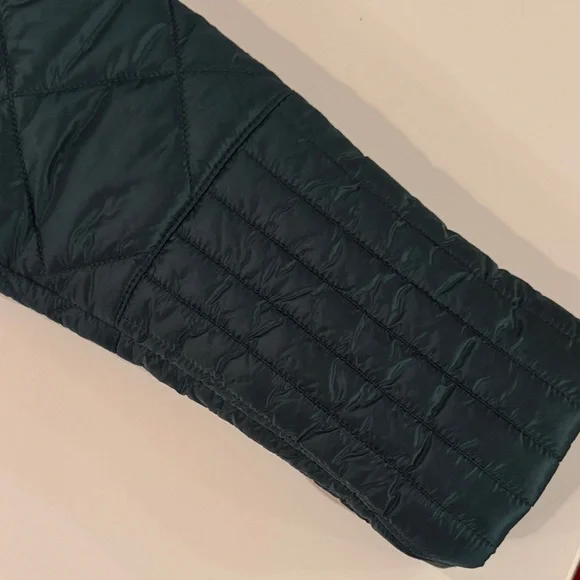 Patagonia Radalie Women's Puffer Jacket - Deep Green - Picture 5 of 5